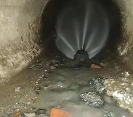 类乌齐市政管道清淤